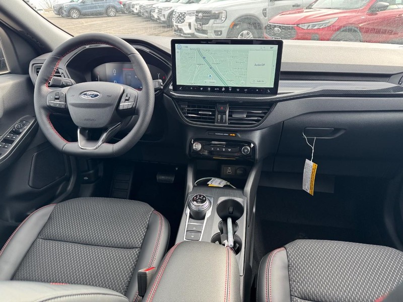 Ford Escape Vehicle Full-screen Gallery Image 14
