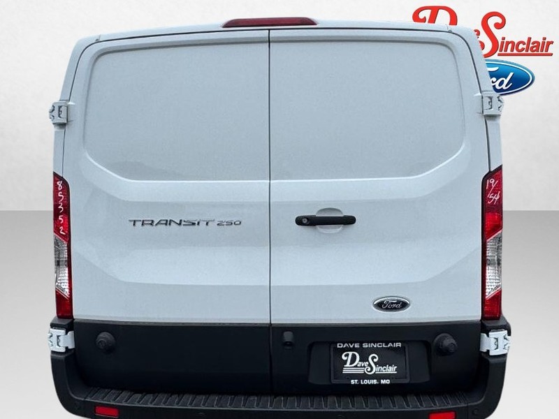 Ford Transit Cargo Van Vehicle Full-screen Gallery Image 08