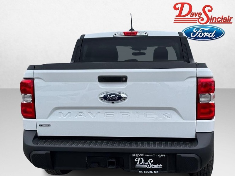 Ford Maverick Vehicle Full-screen Gallery Image 08