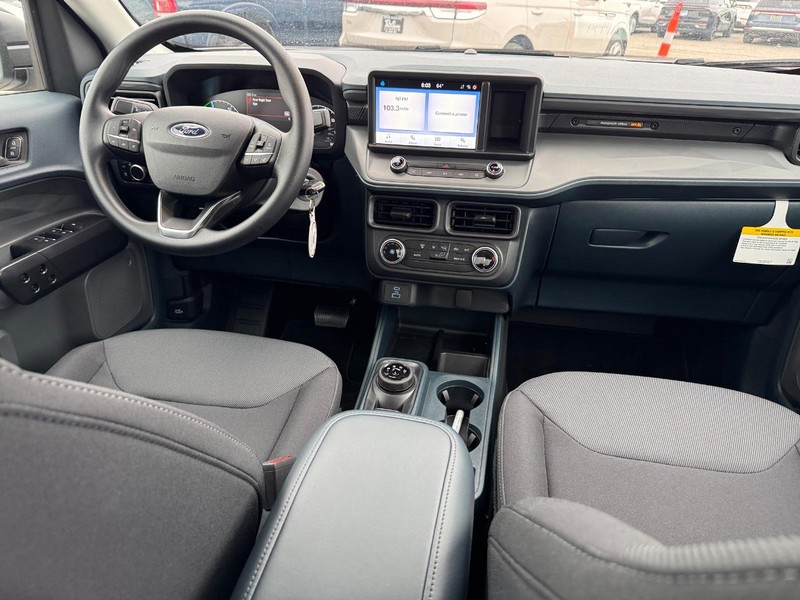 Ford Maverick Vehicle Full-screen Gallery Image 14