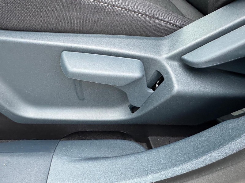 Ford Maverick Vehicle Full-screen Gallery Image 18