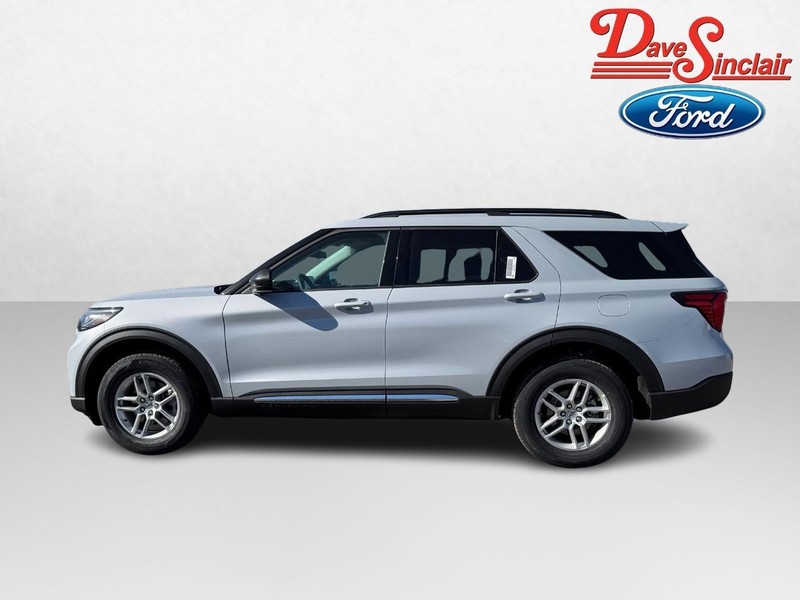 Ford Explorer Vehicle Full-screen Gallery Image 10