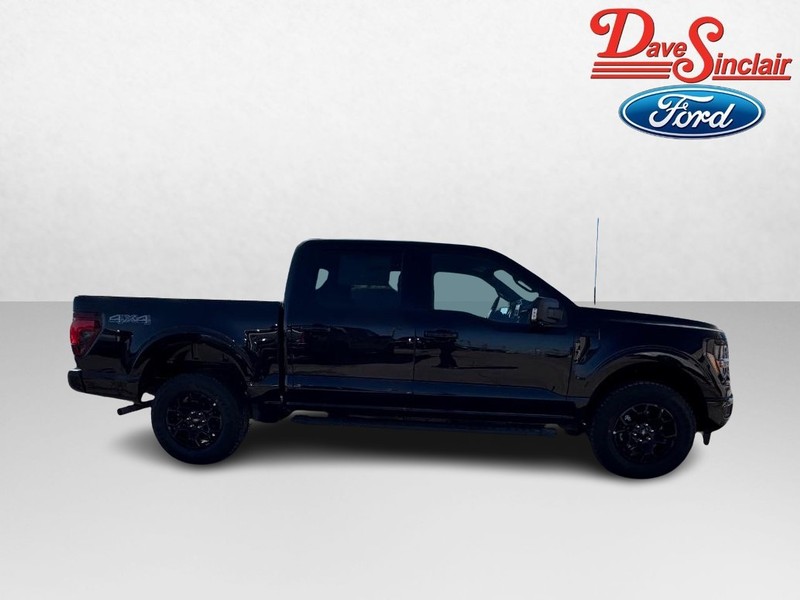 Ford F-150 Vehicle Full-screen Gallery Image 05