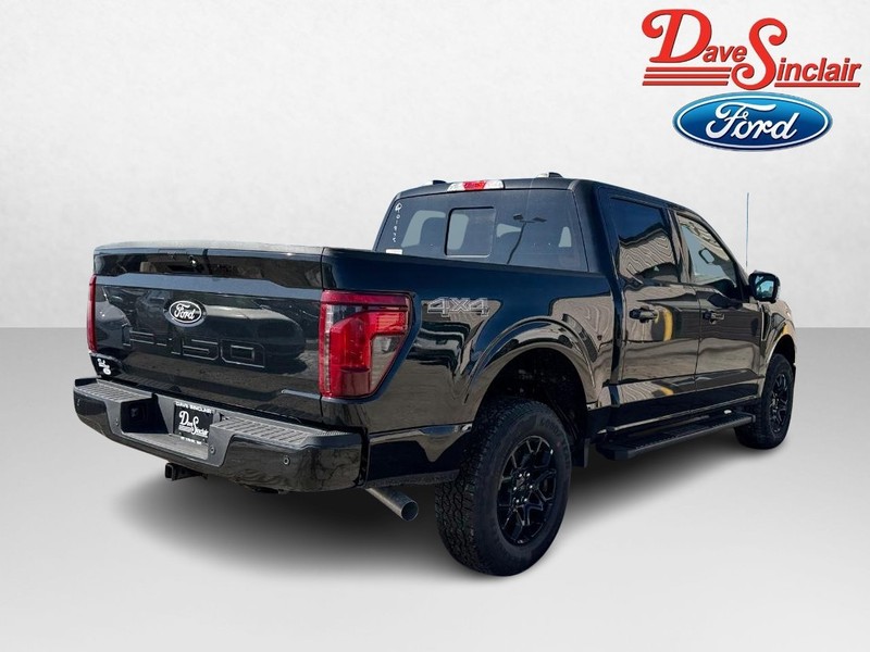 Ford F-150 Vehicle Full-screen Gallery Image 07