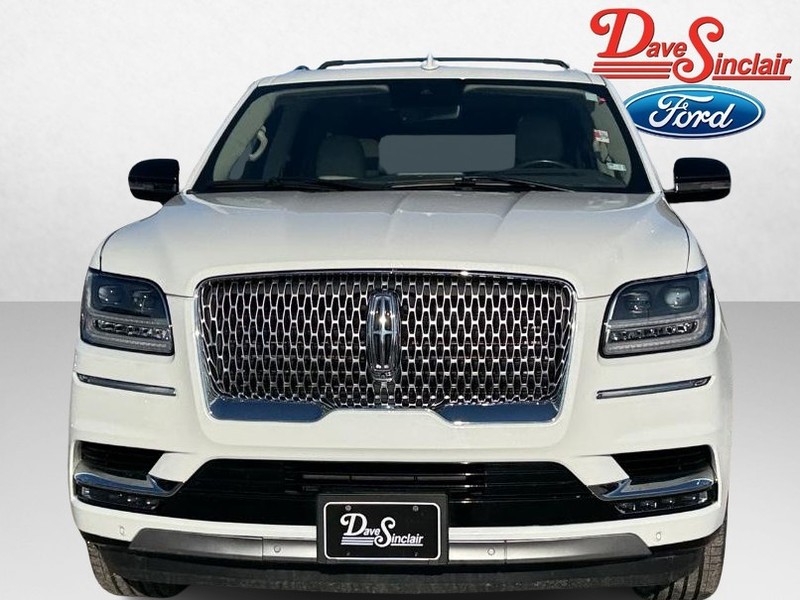 Used 2021 Lincoln Navigator Reserve L with VIN 5LMJJ3LT1MEL08322 for sale in Saint Louis, MO