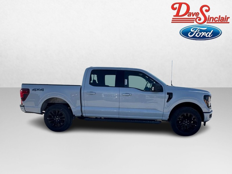 Ford F-150 Vehicle Full-screen Gallery Image 05