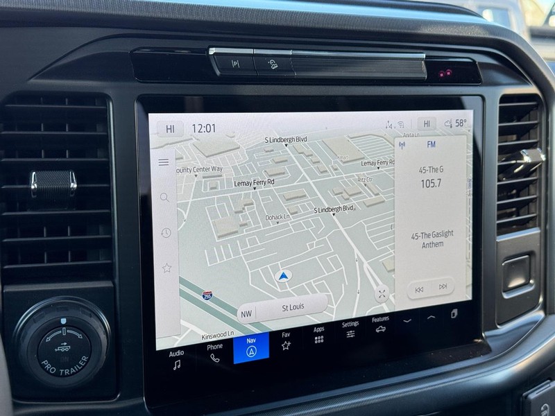 Ford F-150 Vehicle Full-screen Gallery Image 25