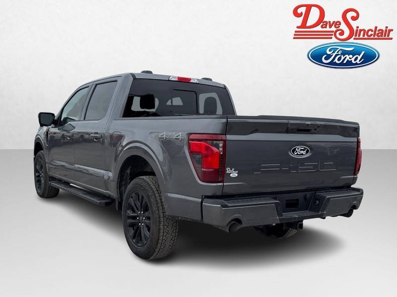 Ford F-150 Vehicle Full-screen Gallery Image 09