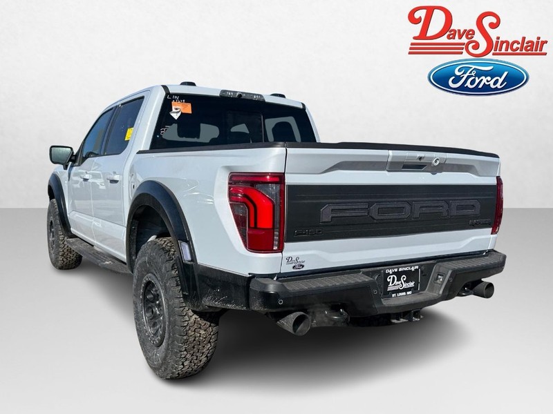 Ford F-150 Vehicle Full-screen Gallery Image 09