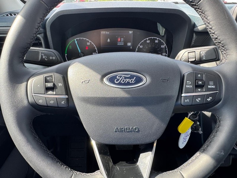 Ford Maverick Vehicle Full-screen Gallery Image 19
