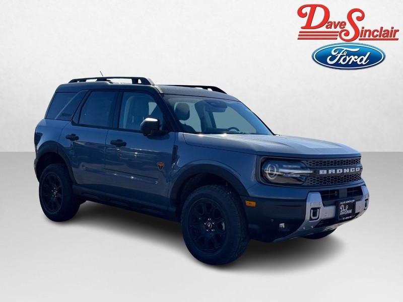 Ford Bronco Sport Vehicle Full-screen Gallery Image 04