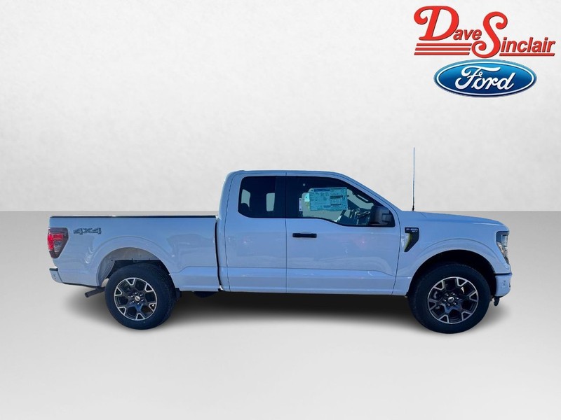 Ford F-150 Vehicle Full-screen Gallery Image 05