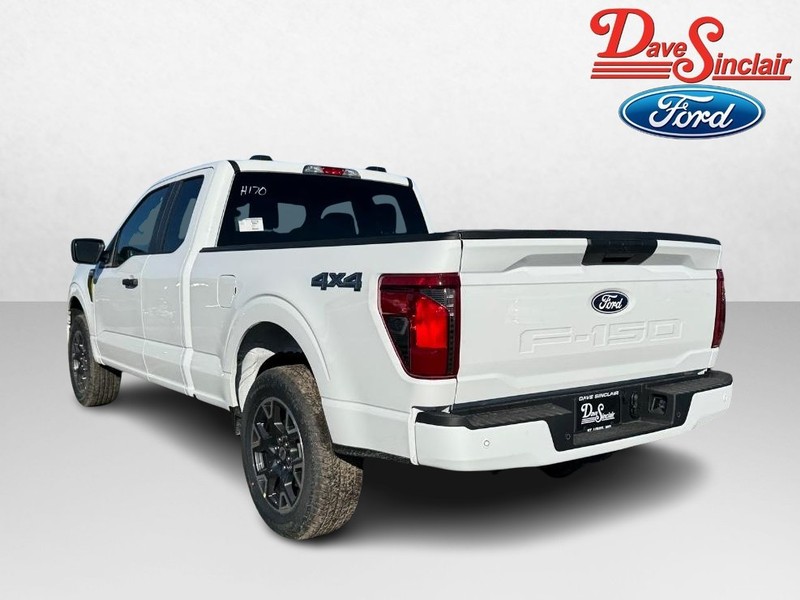 Ford F-150 Vehicle Full-screen Gallery Image 09
