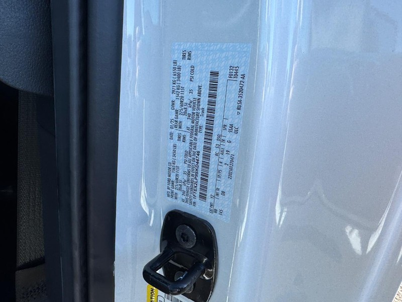 Ford F-150 Vehicle Full-screen Gallery Image 24