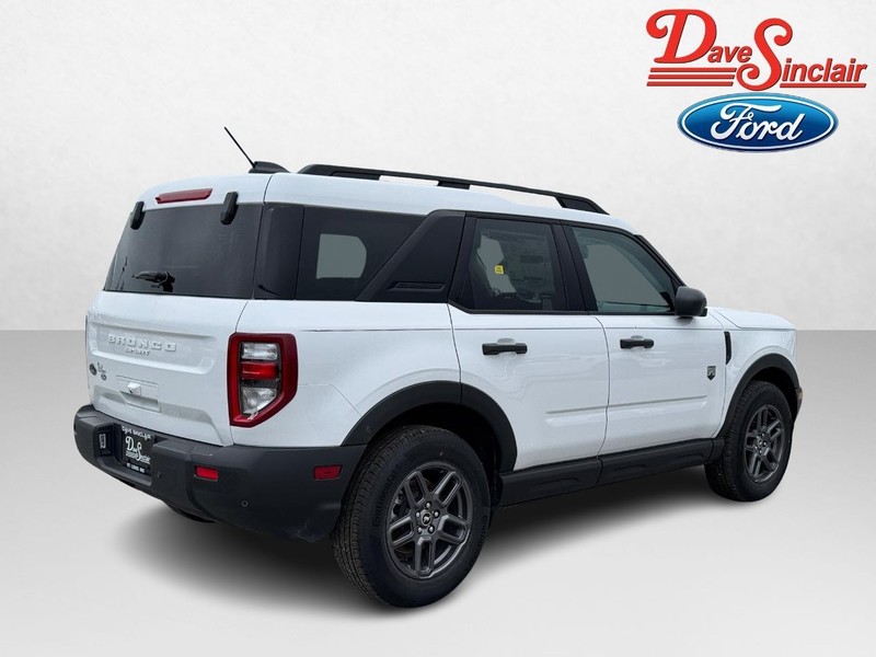 Ford Bronco Sport Vehicle Full-screen Gallery Image 07
