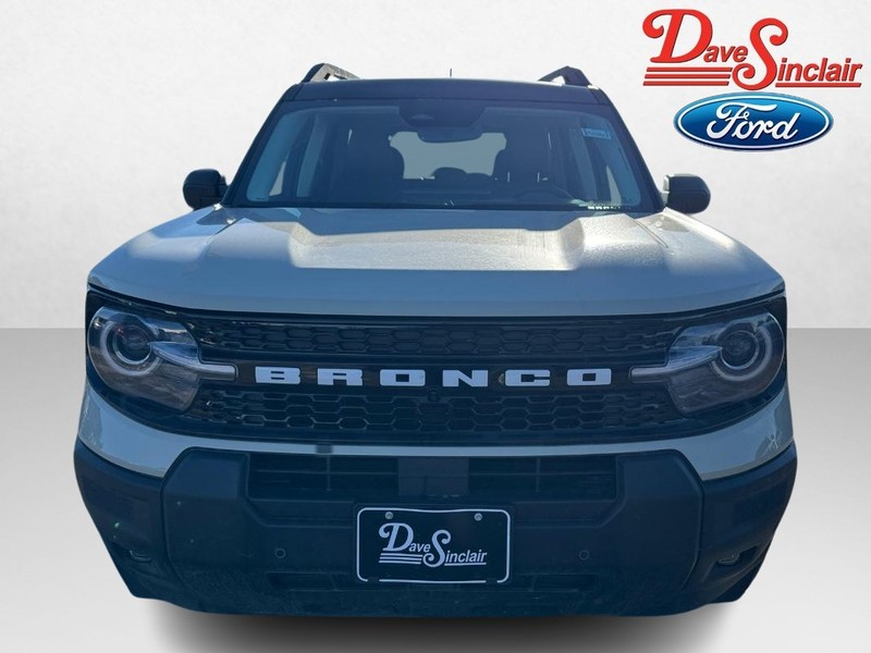 Ford Bronco Sport Vehicle Full-screen Gallery Image 02