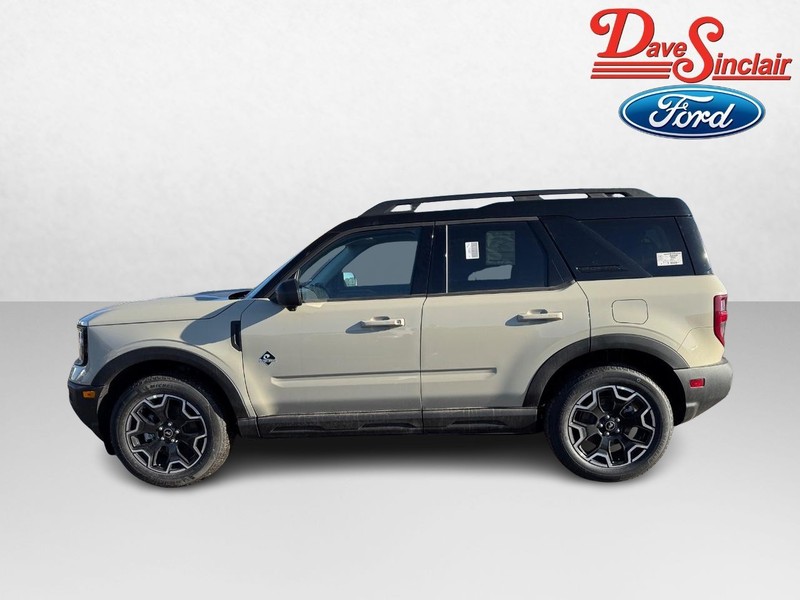 Ford Bronco Sport Vehicle Full-screen Gallery Image 10