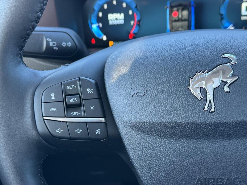 Ford Bronco Sport Vehicle Full-screen Gallery Image 23