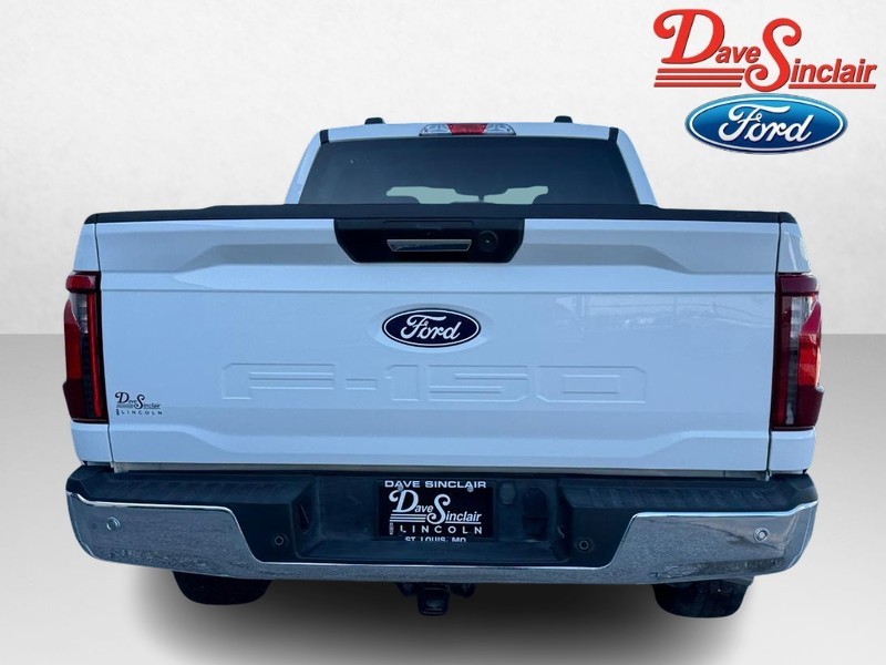 Ford F-150 Vehicle Full-screen Gallery Image 08