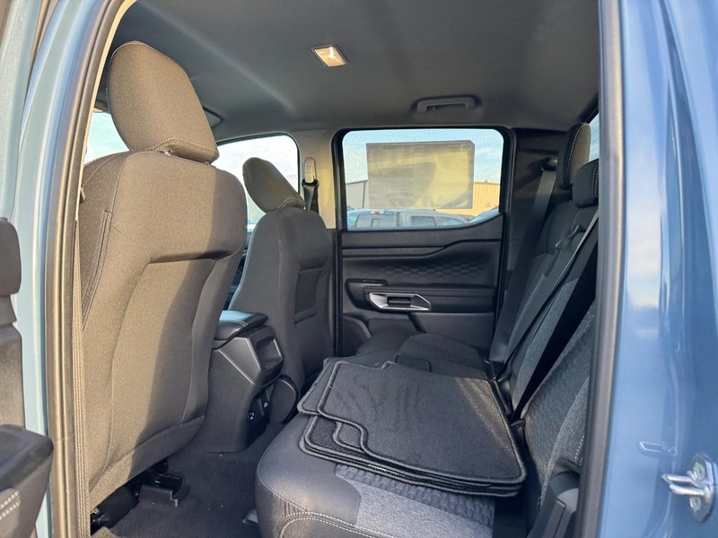 Ford Ranger Vehicle Full-screen Gallery Image 12