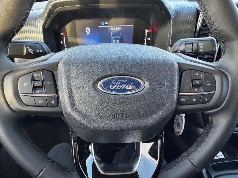 Ford Ranger Vehicle Full-screen Gallery Image 20
