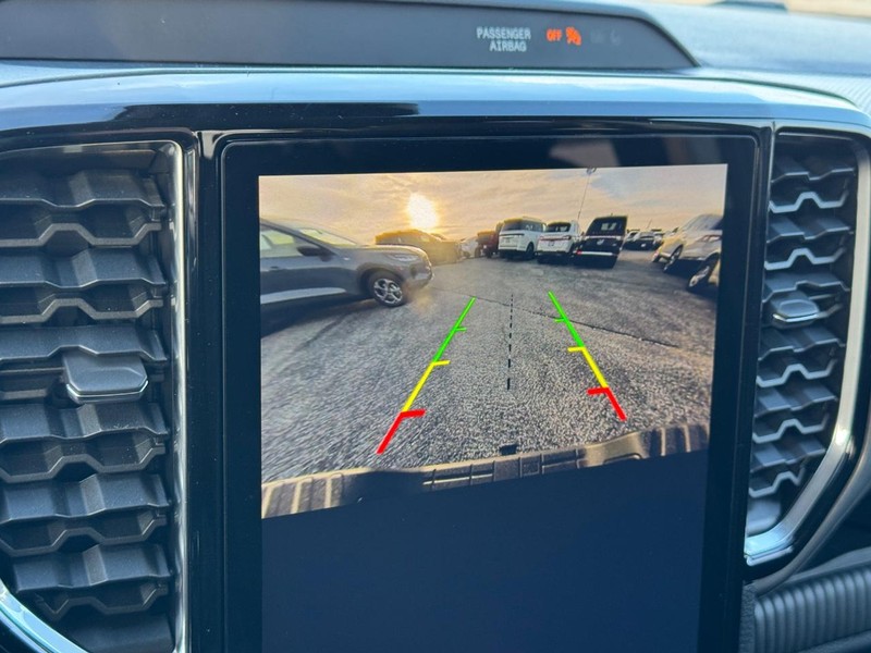 Ford Ranger Vehicle Full-screen Gallery Image 25