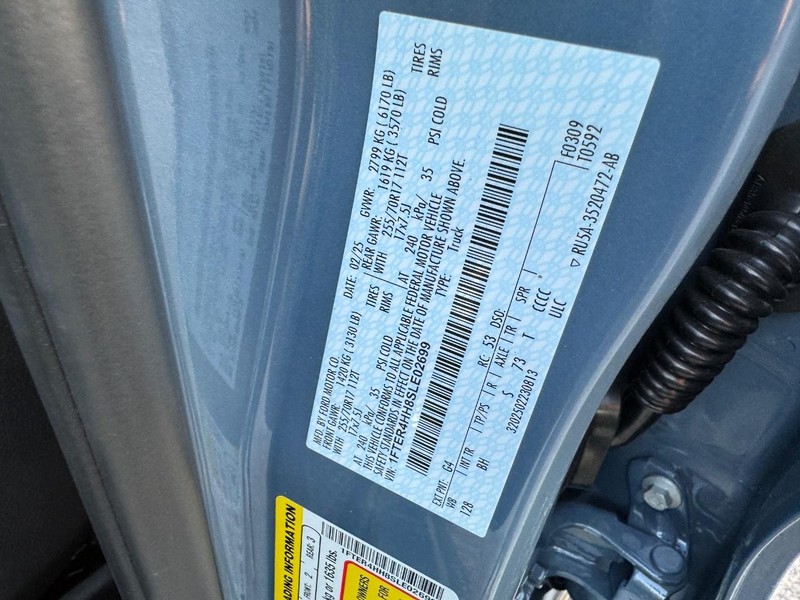 Ford Ranger Vehicle Full-screen Gallery Image 26