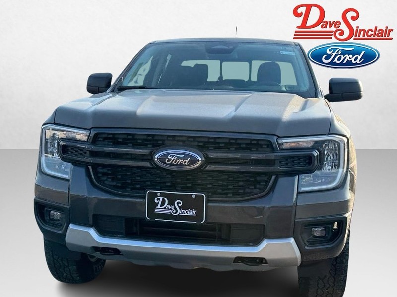 Ford Ranger Vehicle Full-screen Gallery Image 02