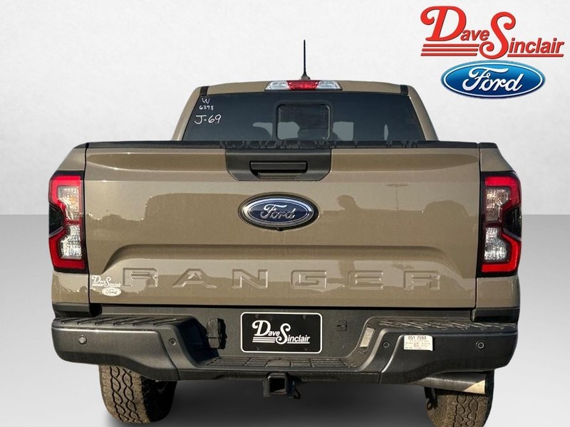Ford Ranger Vehicle Full-screen Gallery Image 08