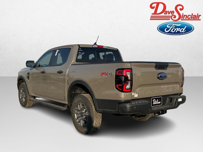 Ford Ranger Vehicle Full-screen Gallery Image 09