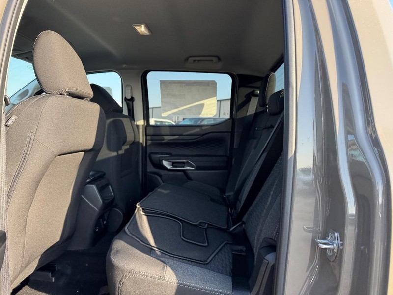 Ford Ranger Vehicle Full-screen Gallery Image 12