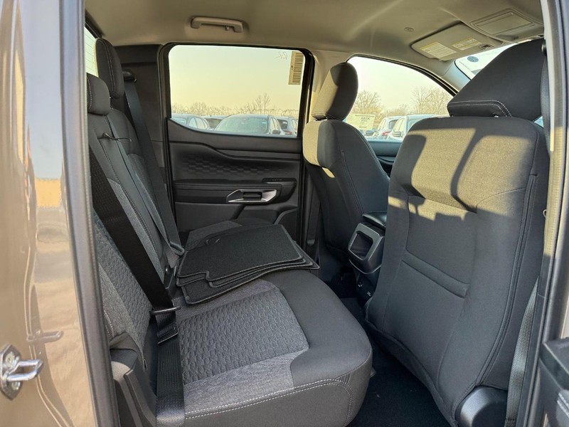 Ford Ranger Vehicle Full-screen Gallery Image 13