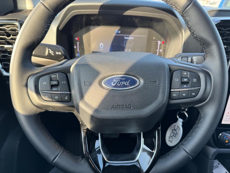 Ford Ranger Vehicle Full-screen Gallery Image 20