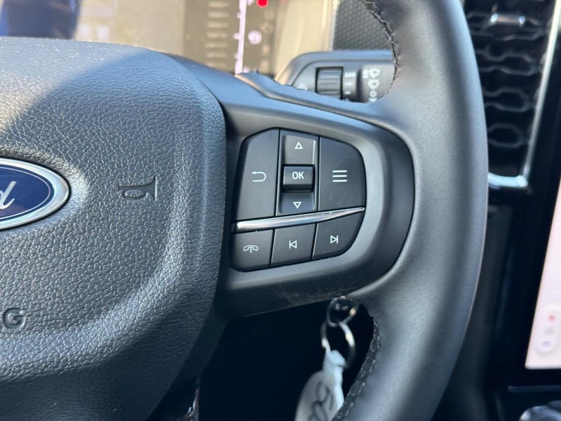 Ford Ranger Vehicle Full-screen Gallery Image 22