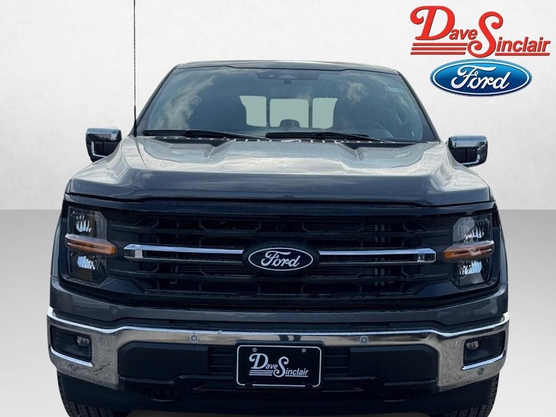 Ford F-150 Vehicle Full-screen Gallery Image 02