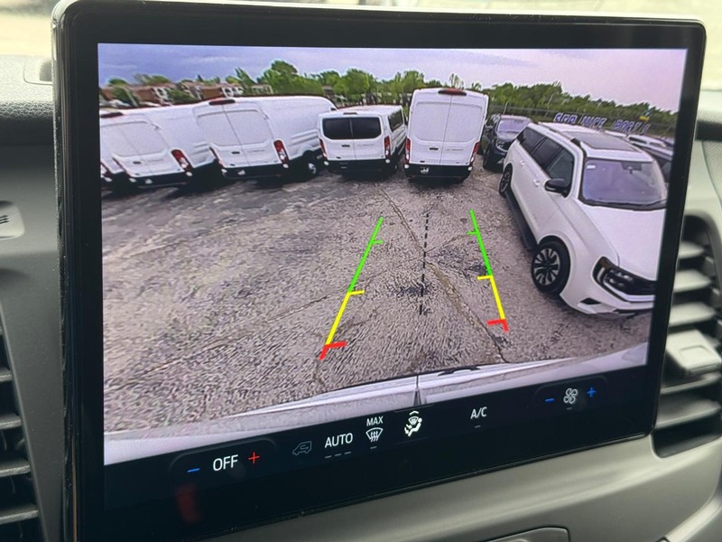 Ford Transit Cargo Van Vehicle Full-screen Gallery Image 23