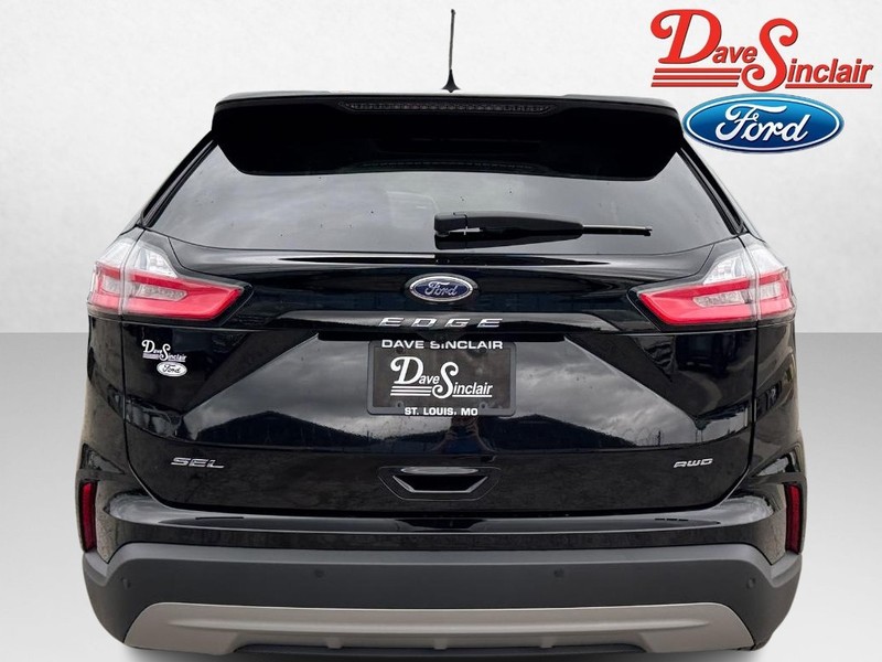 Ford Edge Vehicle Full-screen Gallery Image 08