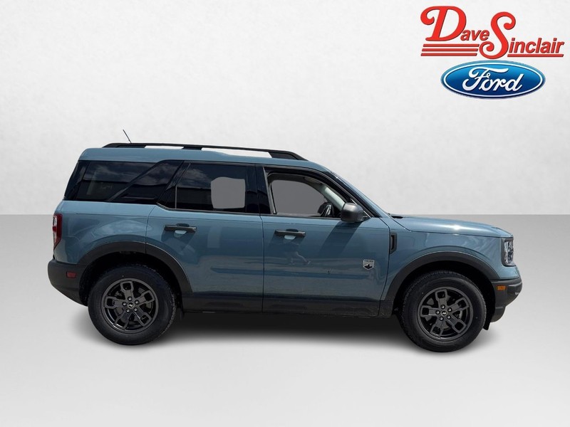 Ford Bronco Sport Vehicle Full-screen Gallery Image 05