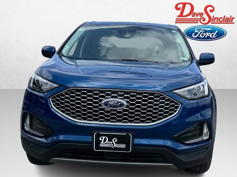 Ford Edge Vehicle Full-screen Gallery Image 02