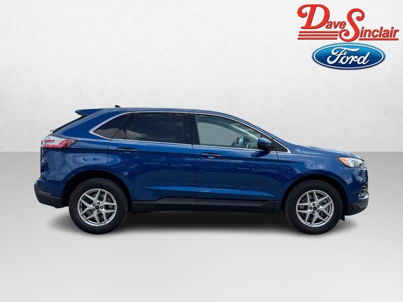 Ford Edge Vehicle Full-screen Gallery Image 05
