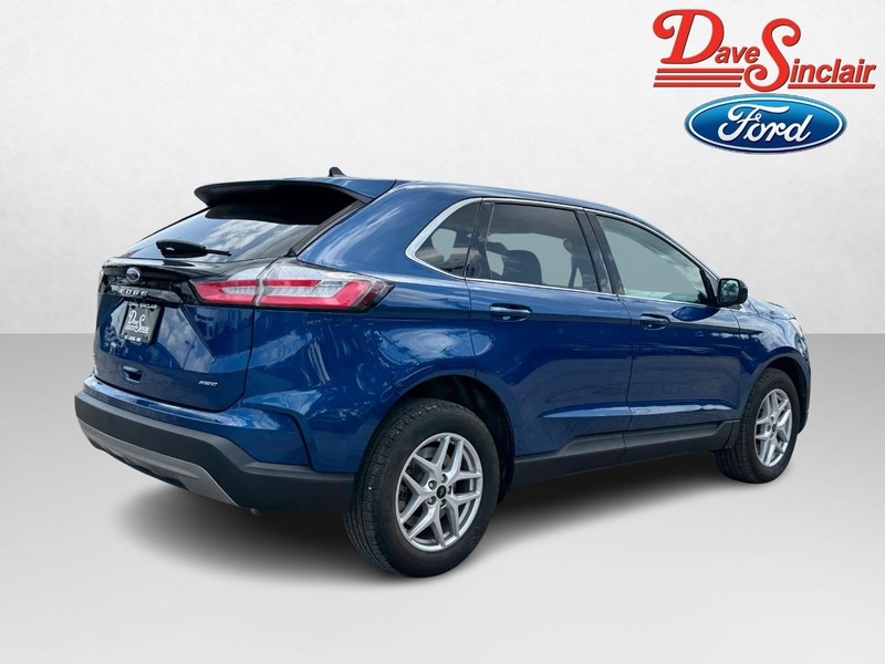 Ford Edge Vehicle Full-screen Gallery Image 07