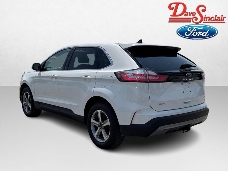 Ford Edge Vehicle Full-screen Gallery Image 09