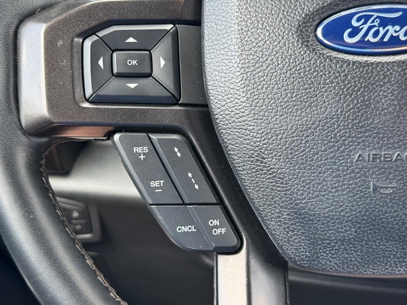 Ford Expedition Vehicle Full-screen Gallery Image 22
