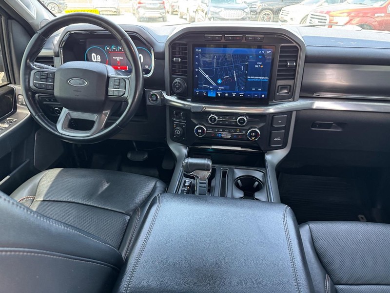 Ford F-150 Vehicle Full-screen Gallery Image 15