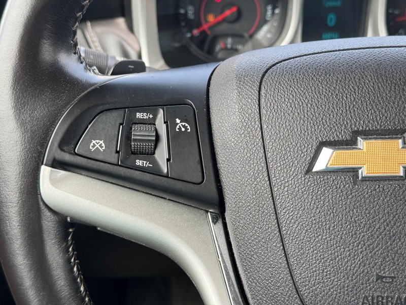 Chevrolet Camaro Vehicle Full-screen Gallery Image 20