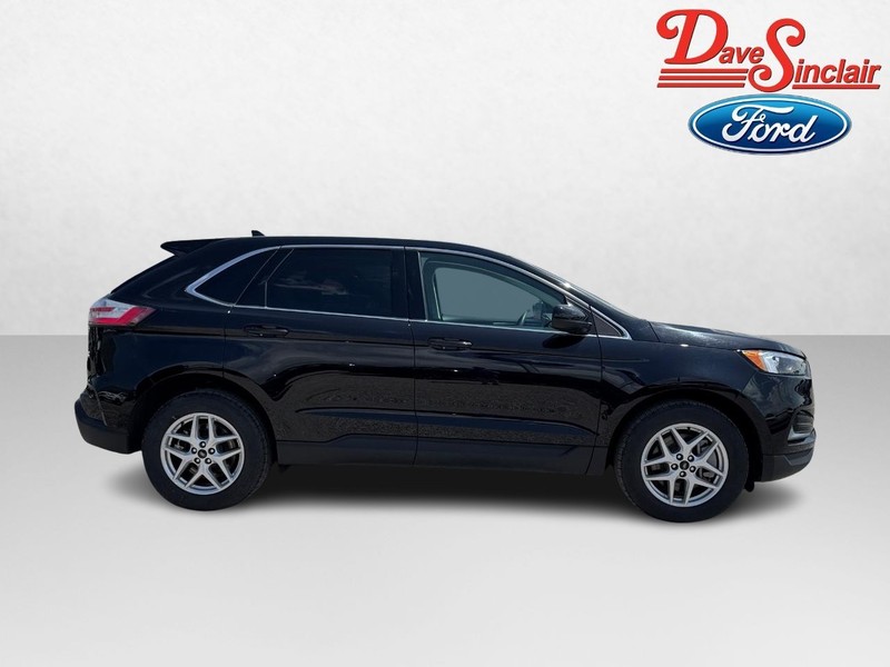 Ford Edge Vehicle Full-screen Gallery Image 05