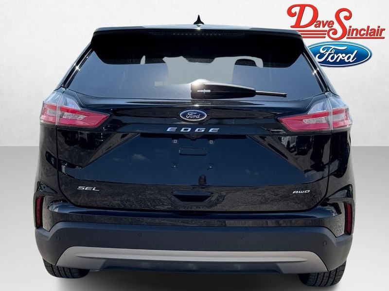 Ford Edge Vehicle Full-screen Gallery Image 08