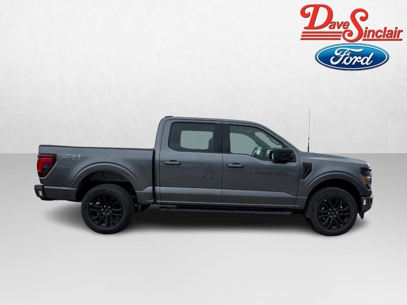 Ford F-150 Vehicle Full-screen Gallery Image 05