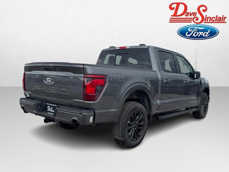 Ford F-150 Vehicle Full-screen Gallery Image 07
