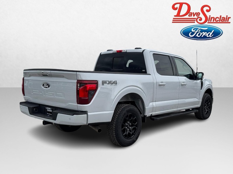 Ford F-150 Vehicle Full-screen Gallery Image 07